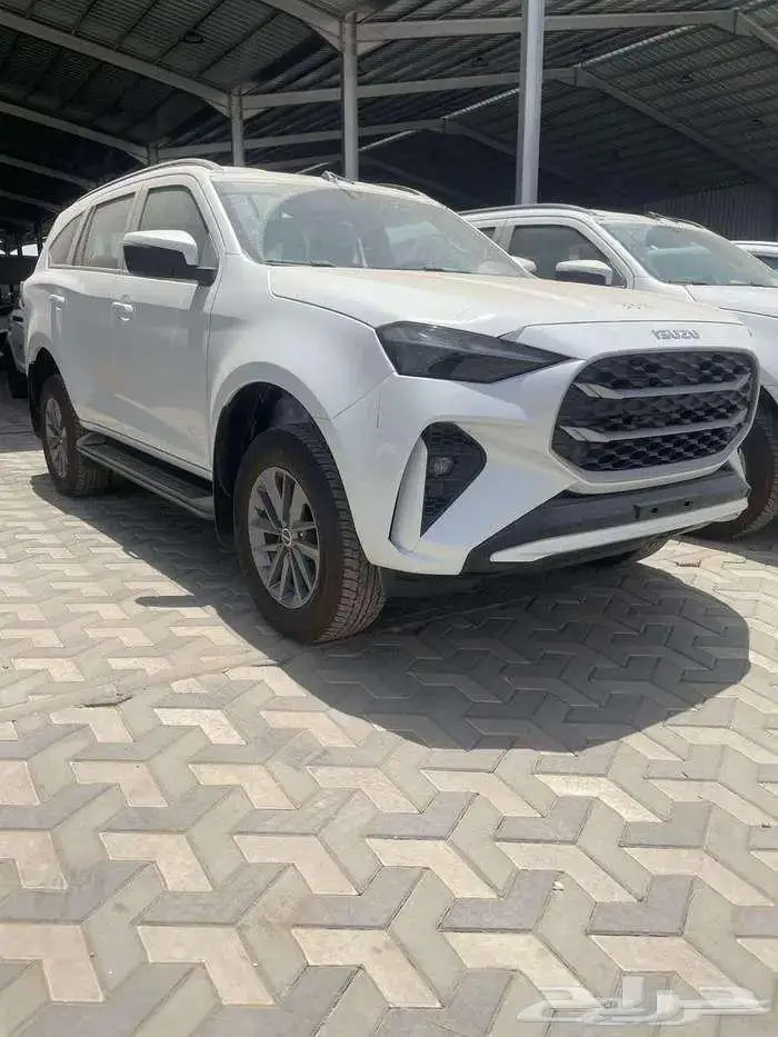 ايسوزو ام يو اكس 2024 0