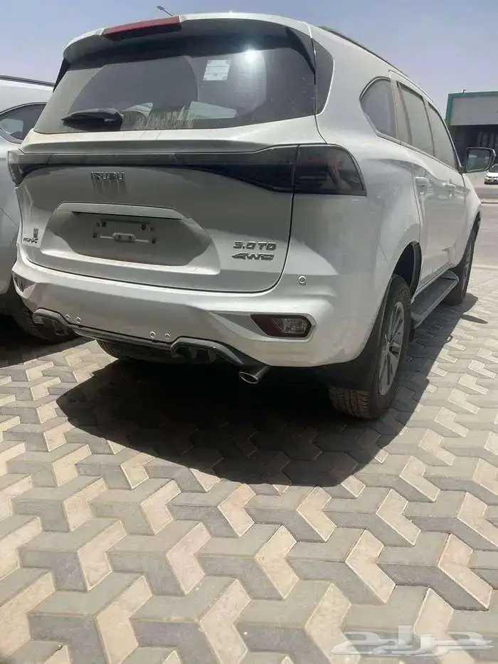 ايسوزو ام يو اكس 2024 2