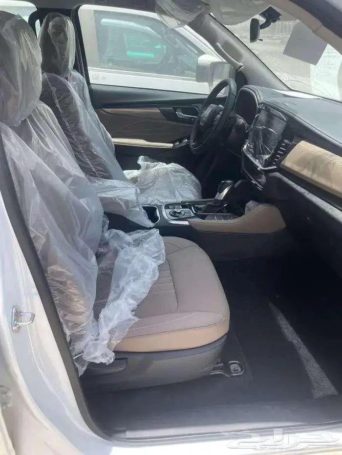 ايسوزو ام يو اكس 2024 4