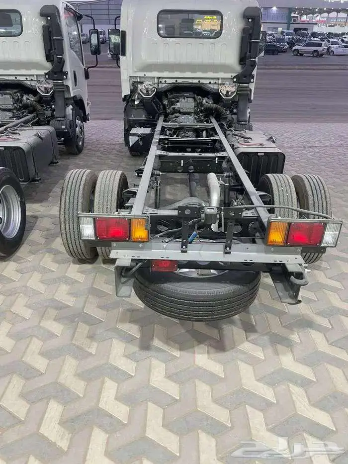 ايسوزو دينه 4 طن طويل 2025 3