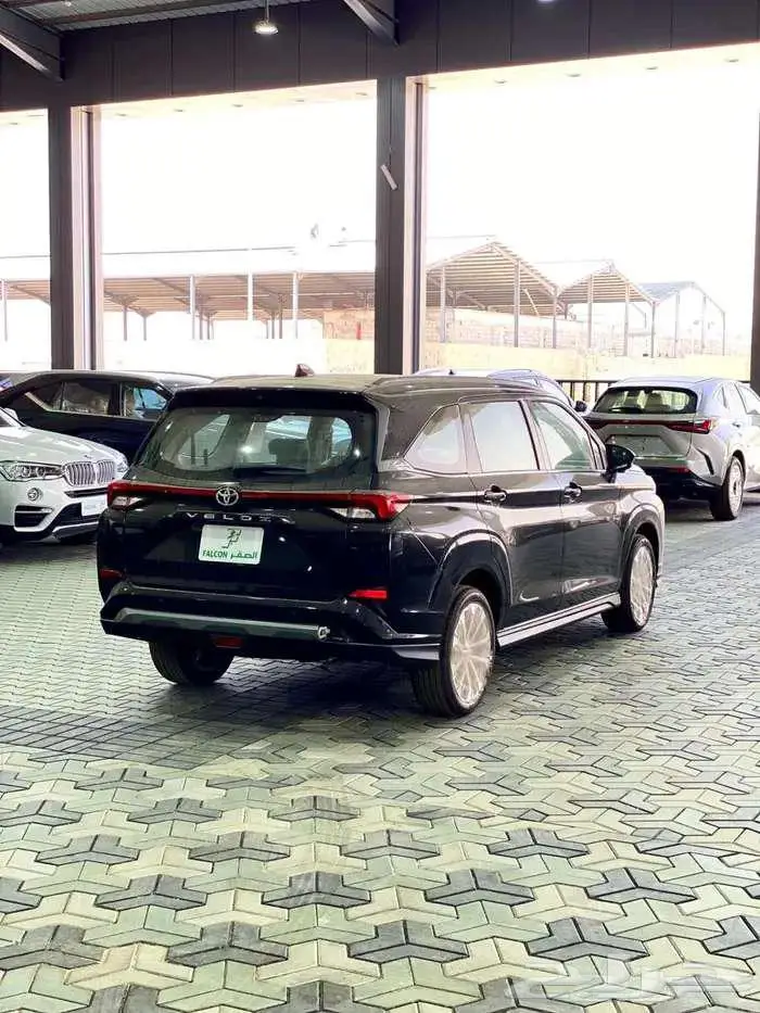 تويوتا فيلوز GLX بنزين 2025 ( أقساط وكاش ) مع خدمات مجانية 2