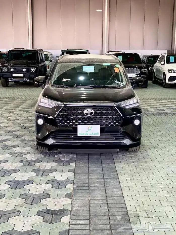 تويوتا فيلوز GLX بنزين 2025 ( أقساط وكاش ) مع خدمات مجانية 0