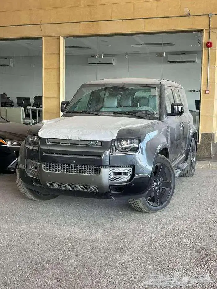 لاند روفر ديفندر HSE V6 XDynamic سعودي 2025 متوفر لدى الحسن 0