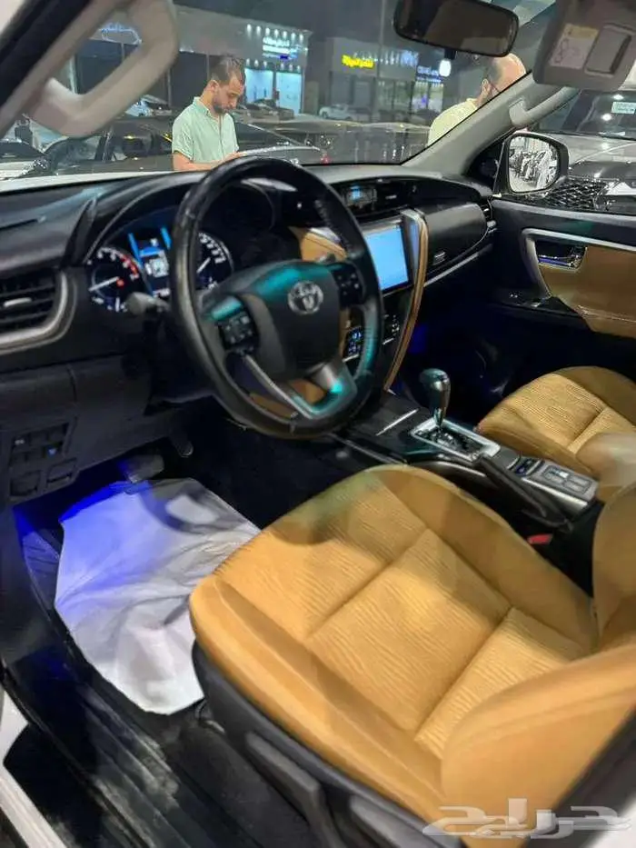 تويوتا فورتشنر VX موديل 2023 7