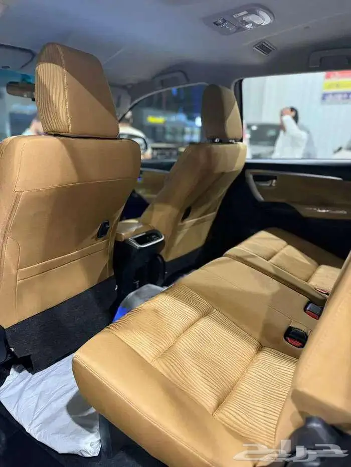 تويوتا فورتشنر VX موديل 2023 8