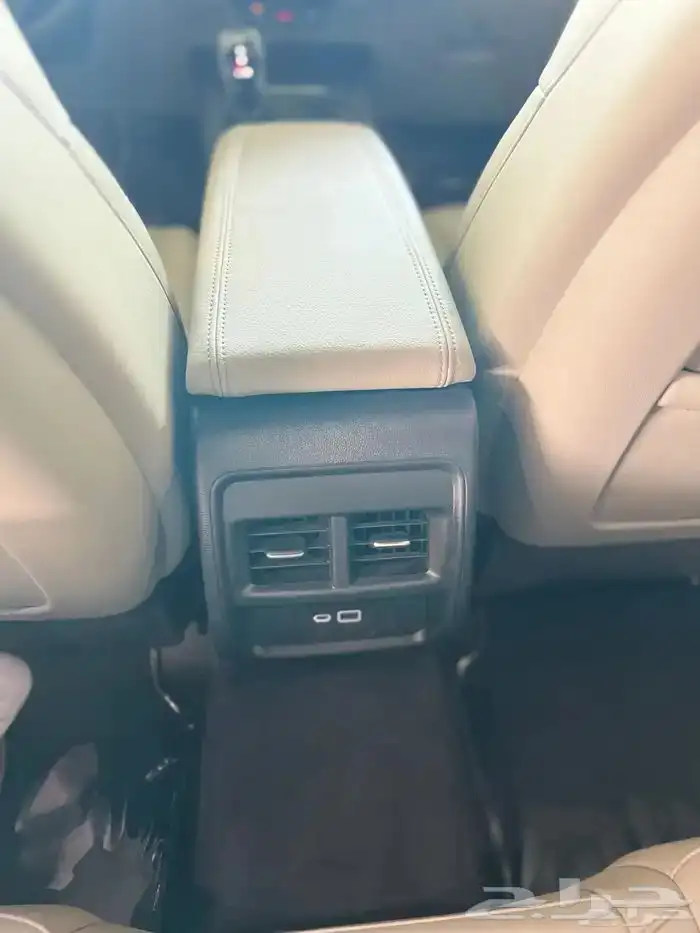 كاديلاك 2023 XT4 الجميح ماشي 24 الف قمة فالنظافة 10