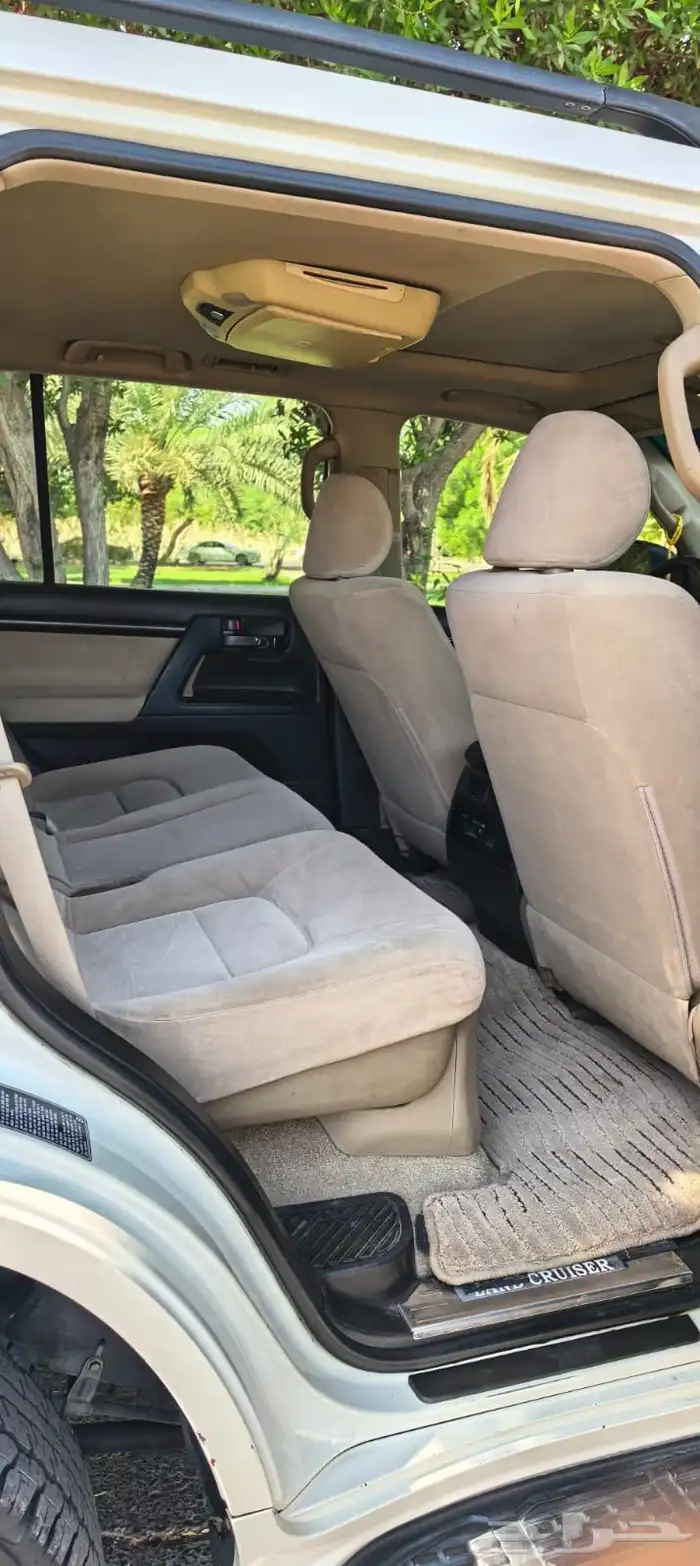 لندكروز موديل 2010 13