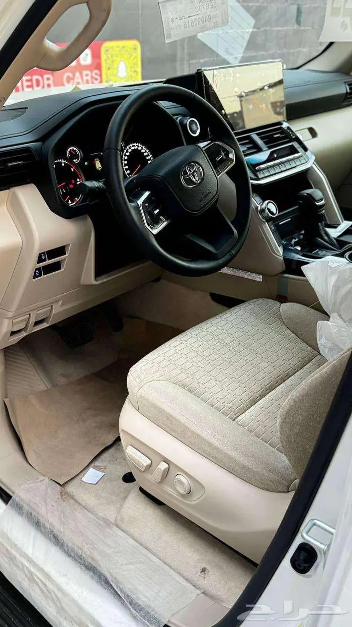 لاند كروزر ال 2 بنزين 2025 5