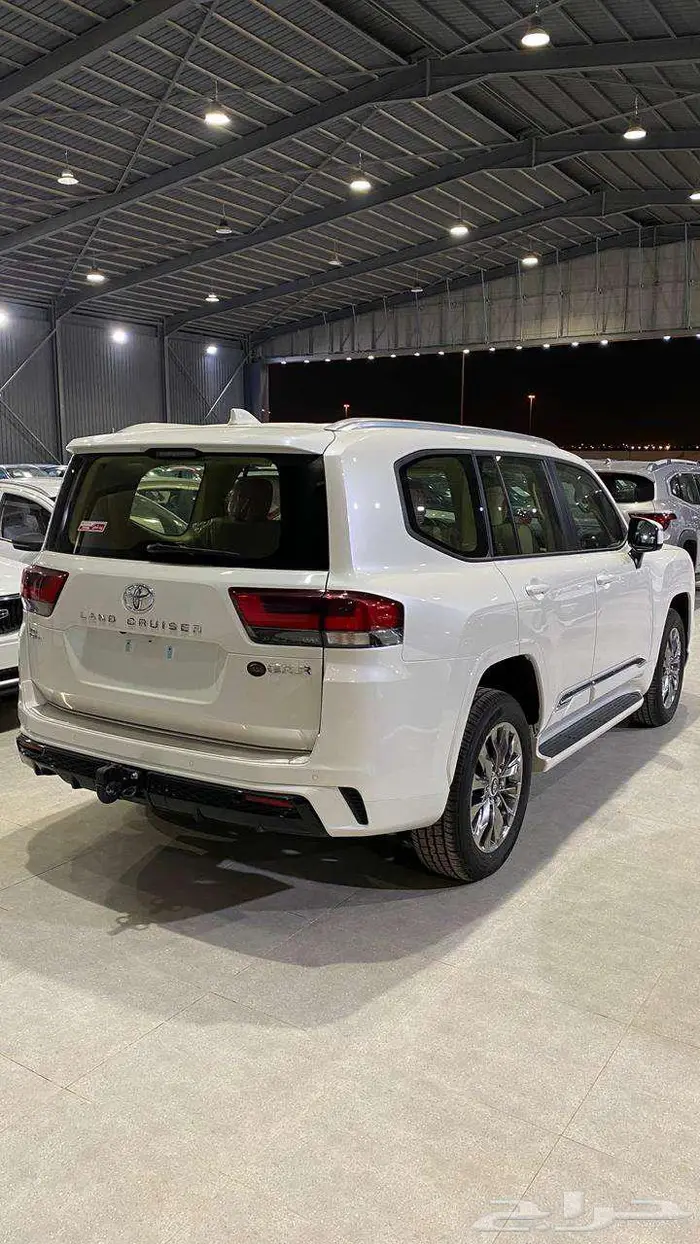 تويوتا لاند كروزر GXR توين تيربو 2025 2