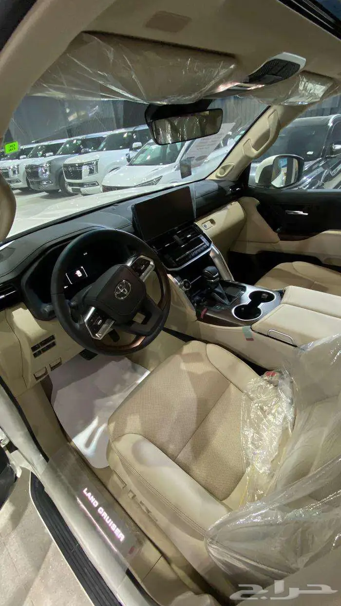 تويوتا لاند كروزر GXR توين تيربو 2025 5