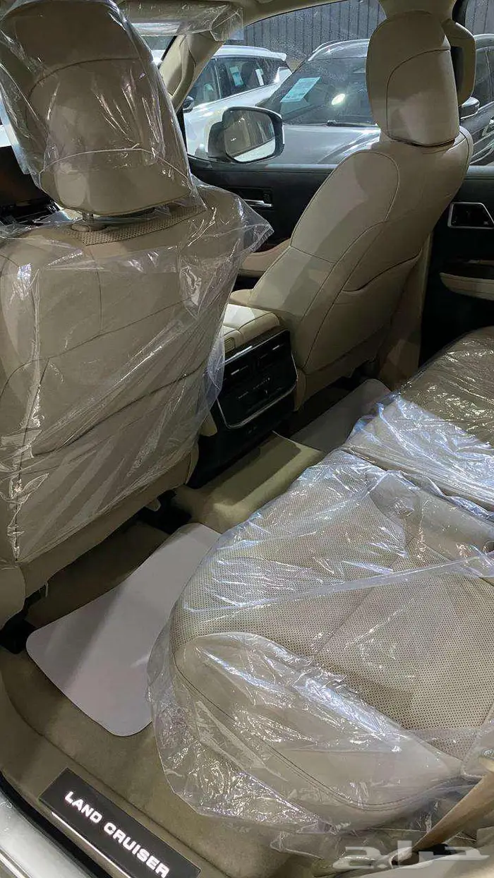 تويوتا لاند كروزر GXR توين تيربو 2025 6