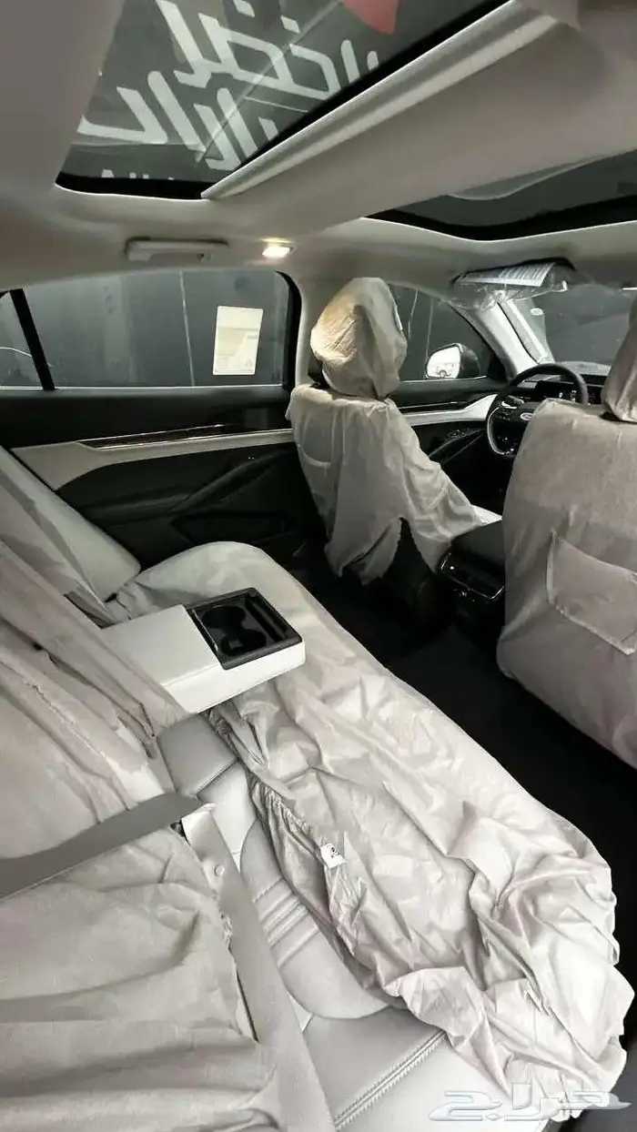 فورد تورس تيتانيوم 2026 لدى الخضر للسيارات 10