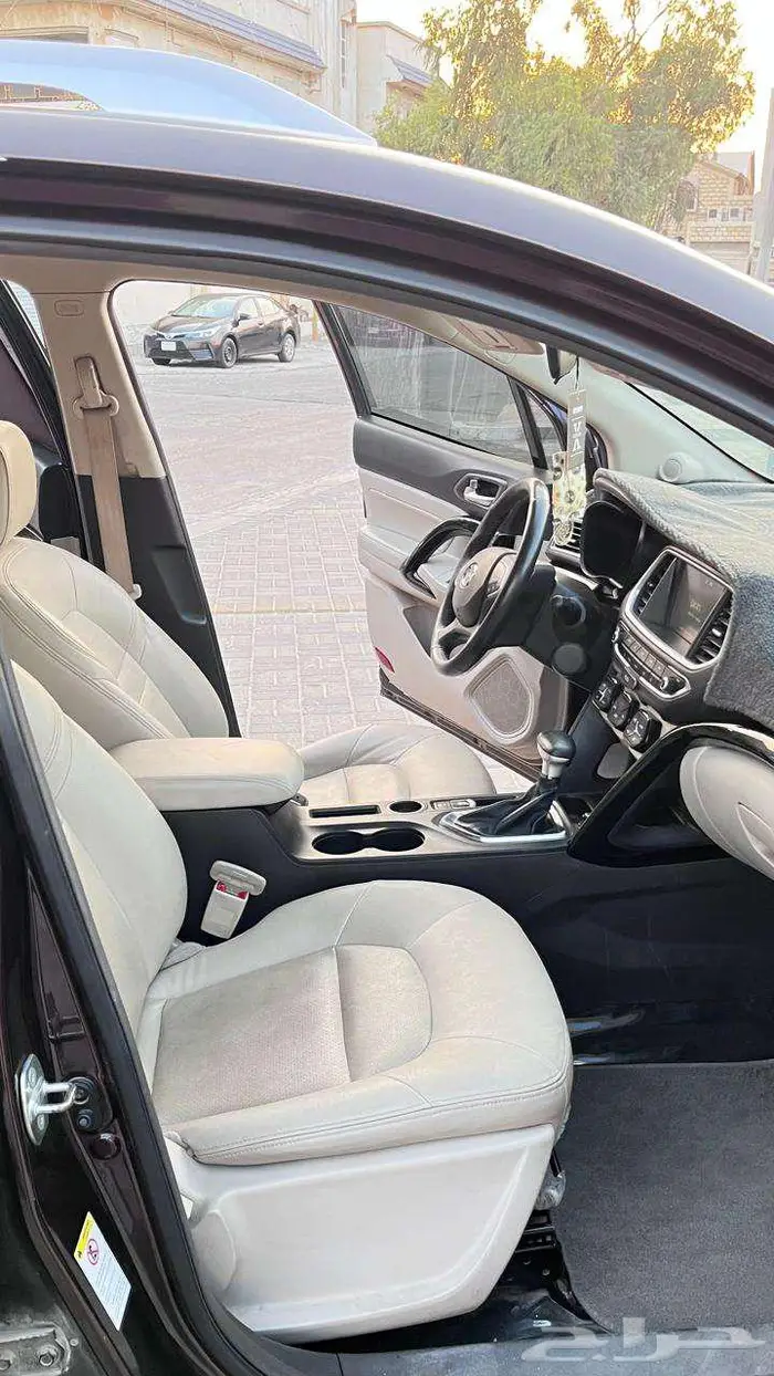 للبيع جاك جي سي 3فل كامل فتحه سقف شاشه 14