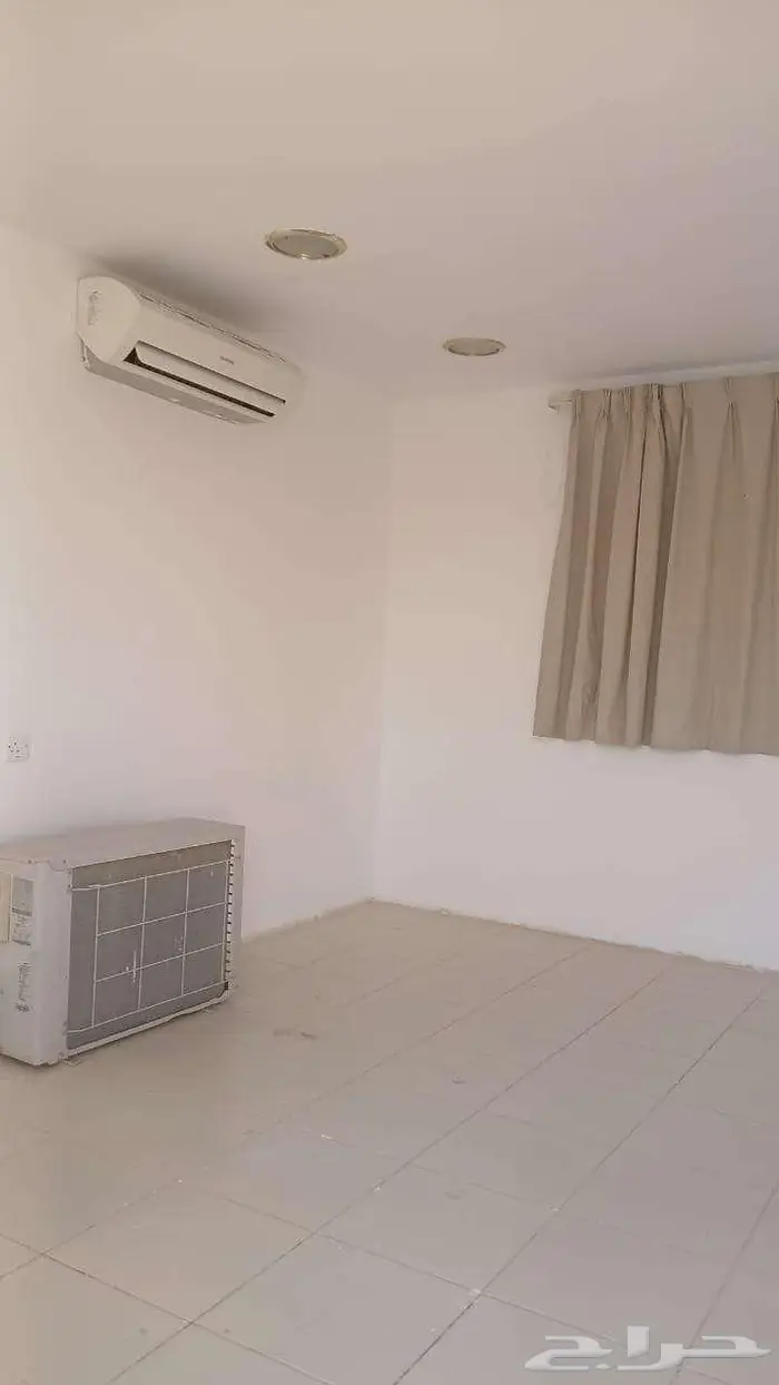 للبيع بركس قرميد متنقل كارافان برتبل مرتبل 3في4 بمكيف سبيلت 4