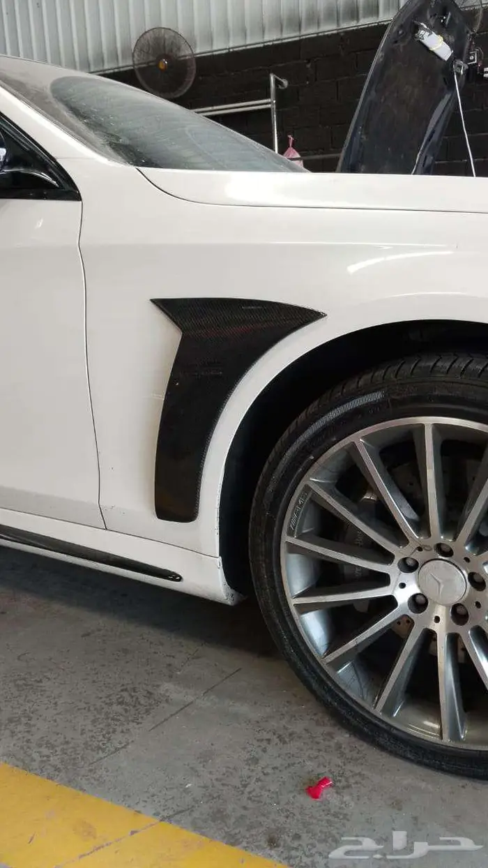 وصل الجديد الحق عرض الدركسيون والشاشه لفئه E class 7