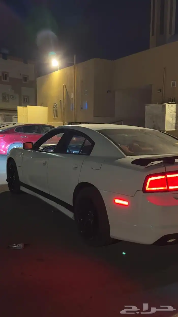 سياره دوج تشارجر SRT للبيع 8