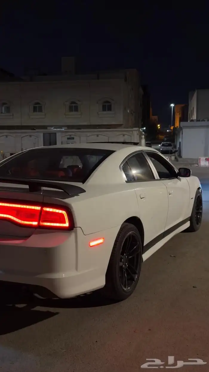 سياره دوج تشارجر SRT للبيع 5