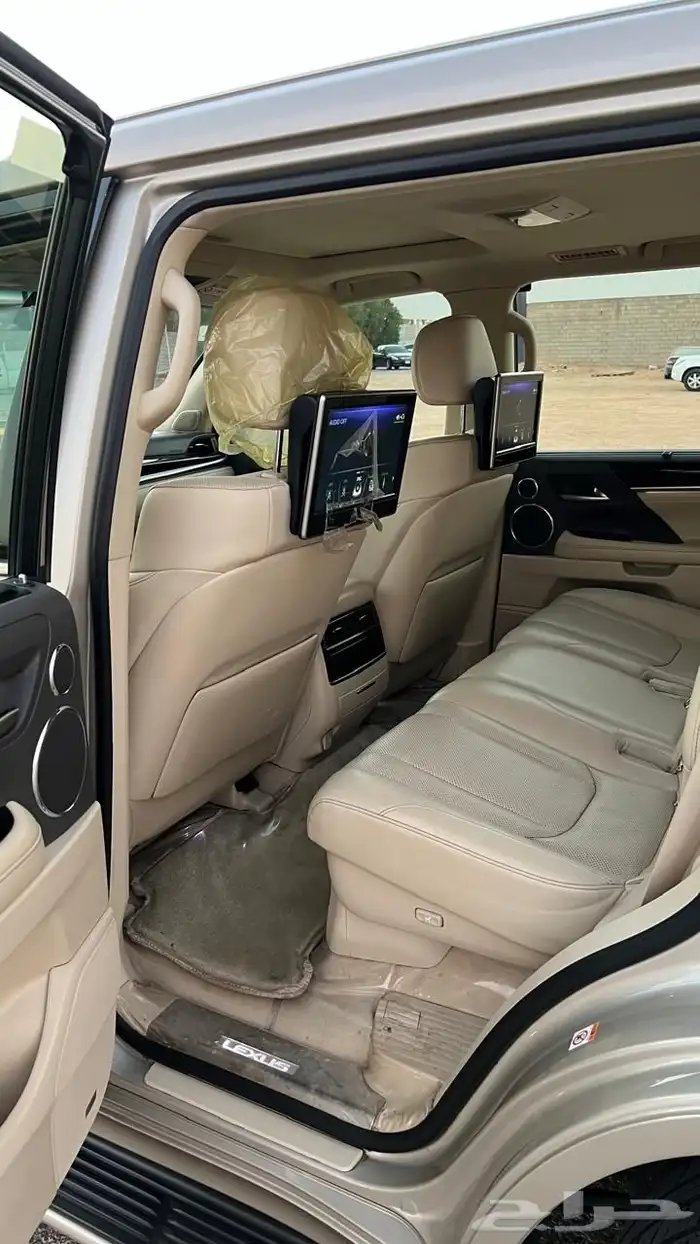 لكزس 2017 LX570 dd فل كامل معرض الشومر 12