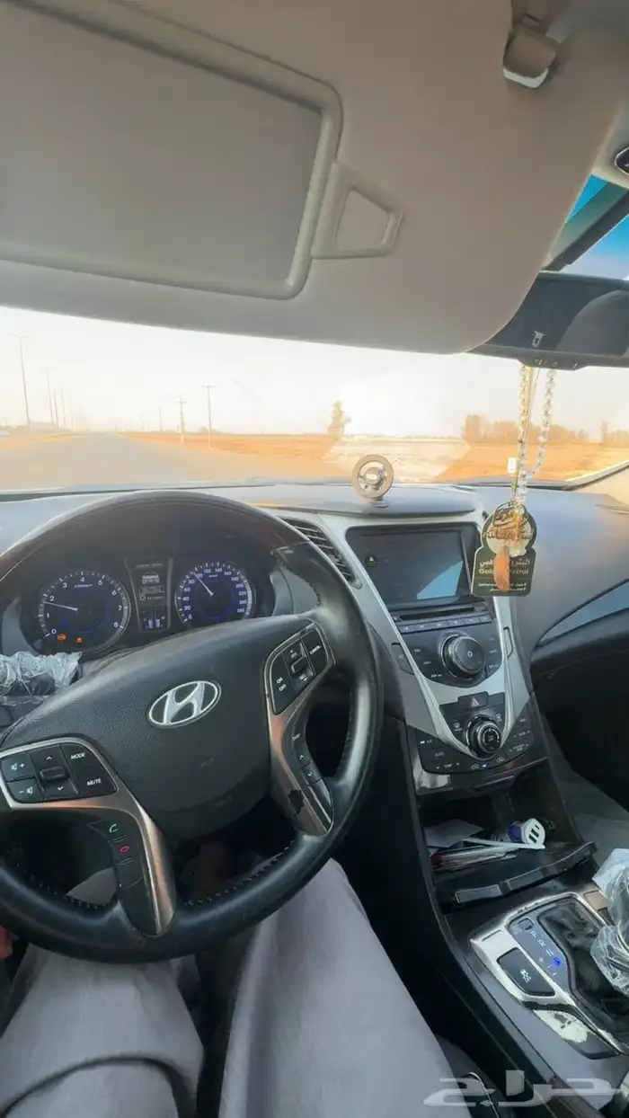 ازيرا 2014 فل كامل تشغيل بصمة وفتحتة سقف 5