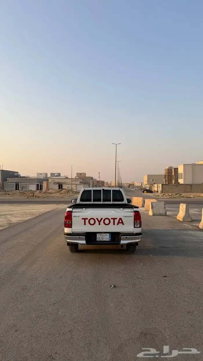 هايلوكس 2025 6