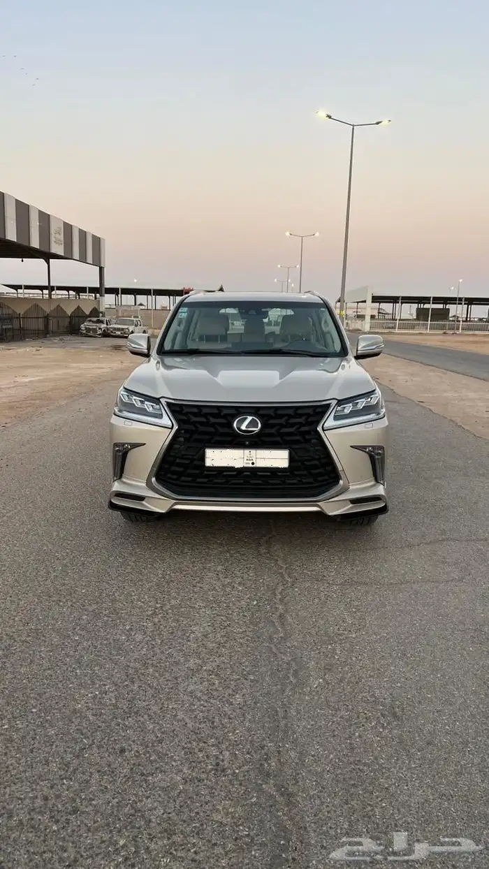 لكزس 2017 LX570 dd فل كامل معرض الشومر 2