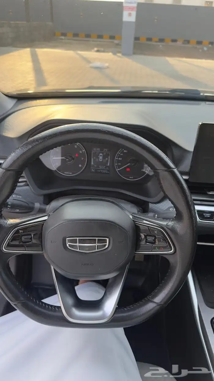 للبيع جيلي امجراند 2023 8