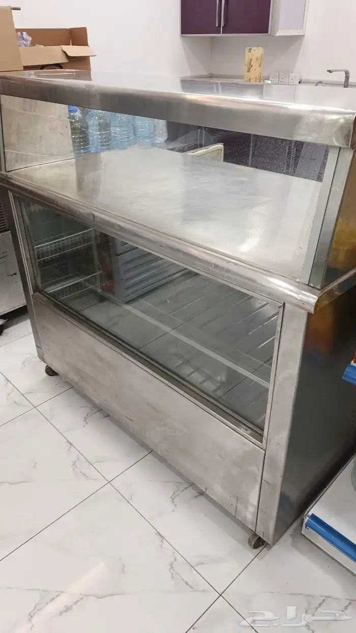 ثلاجة عرض او طاوله مخبز   بوفيه ستانلس كبيرة شغال 2