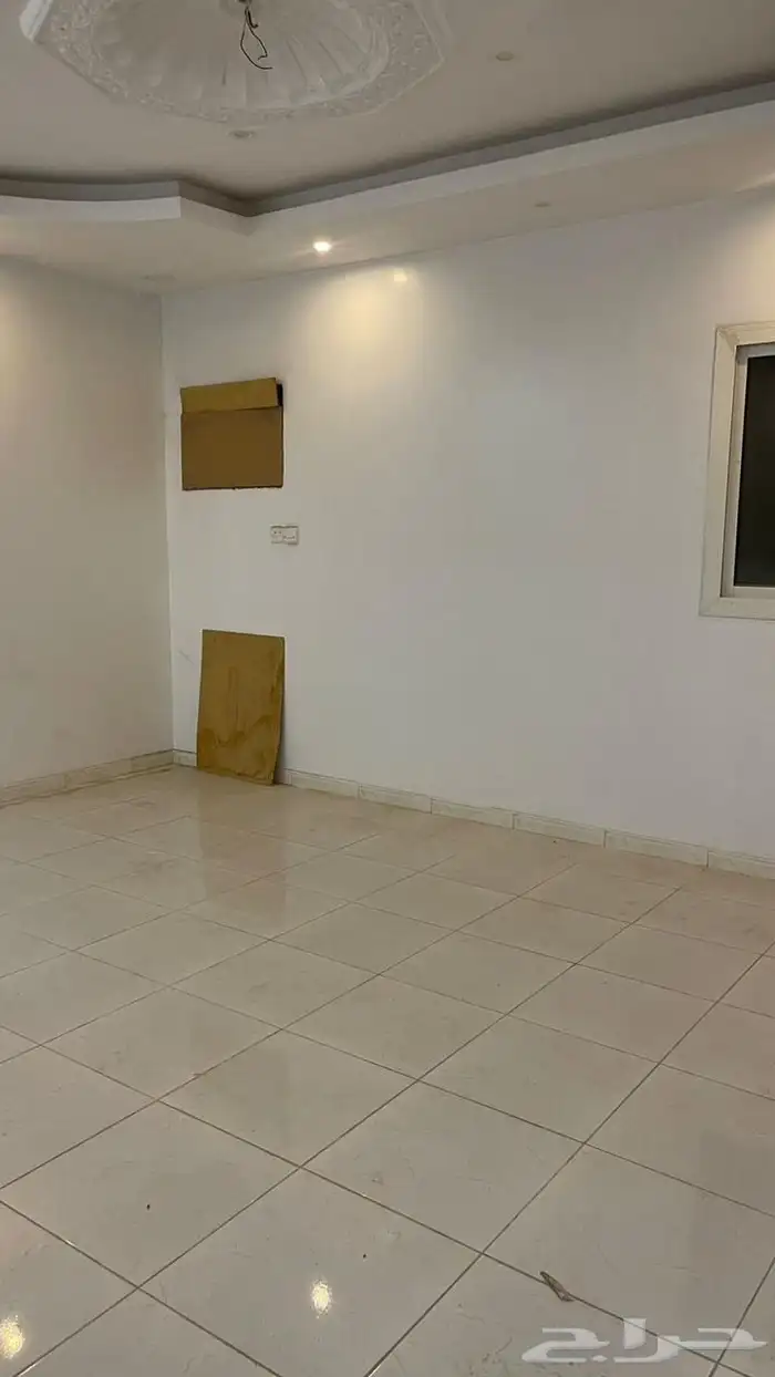 شقة خمس غرف دور ارضي ومدخل خاص حي السلام 20