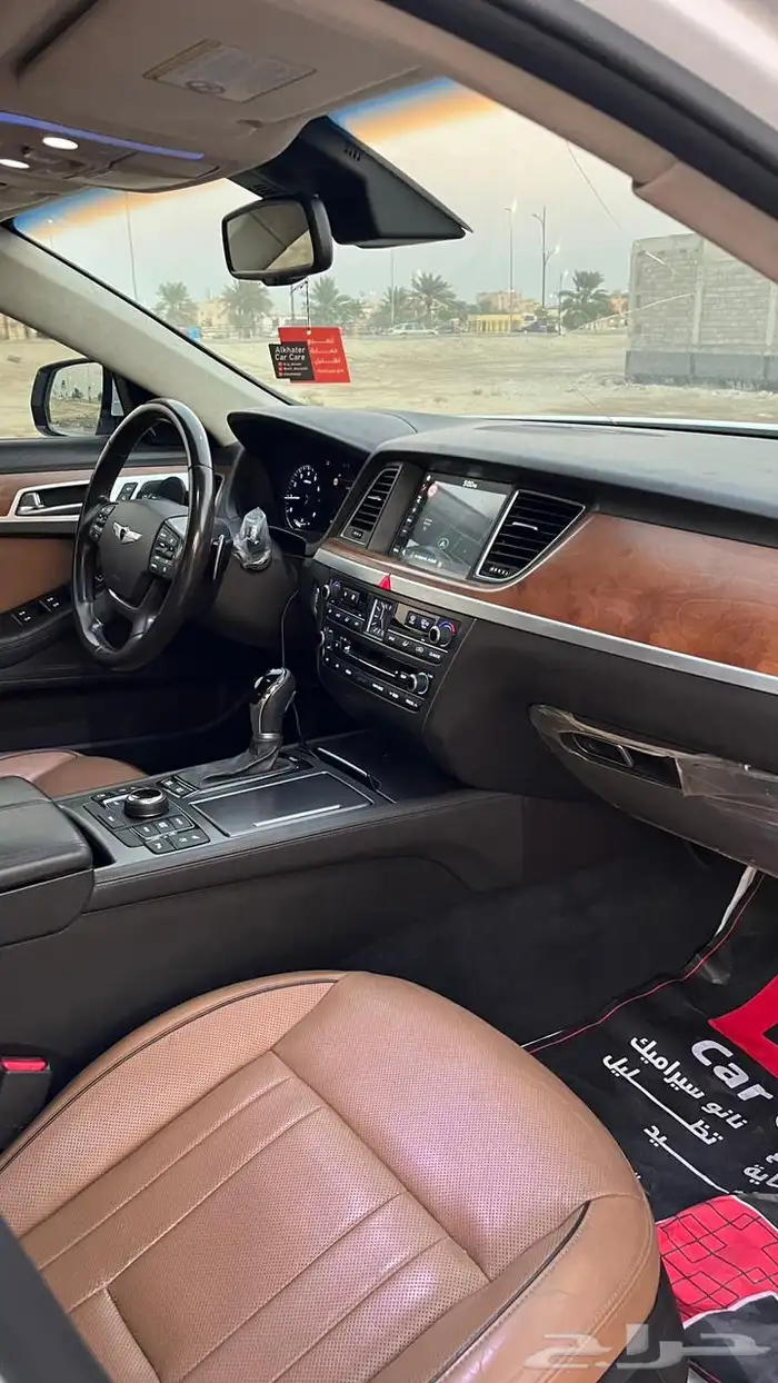 جينيسيس رويال V8 9