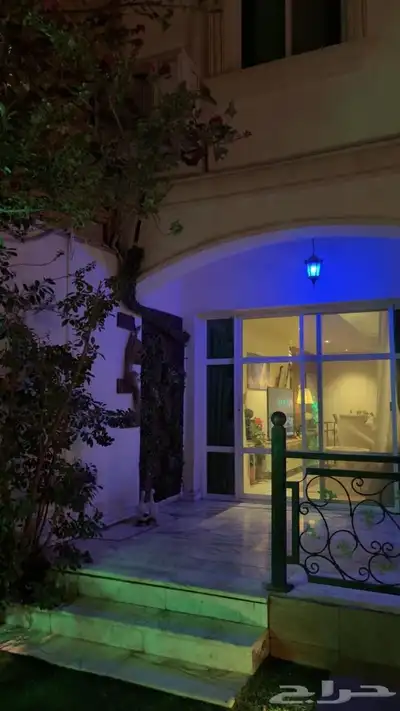 للايجار فيلا مؤثثة حي الشاطئ ويوجد غير مؤثثة index