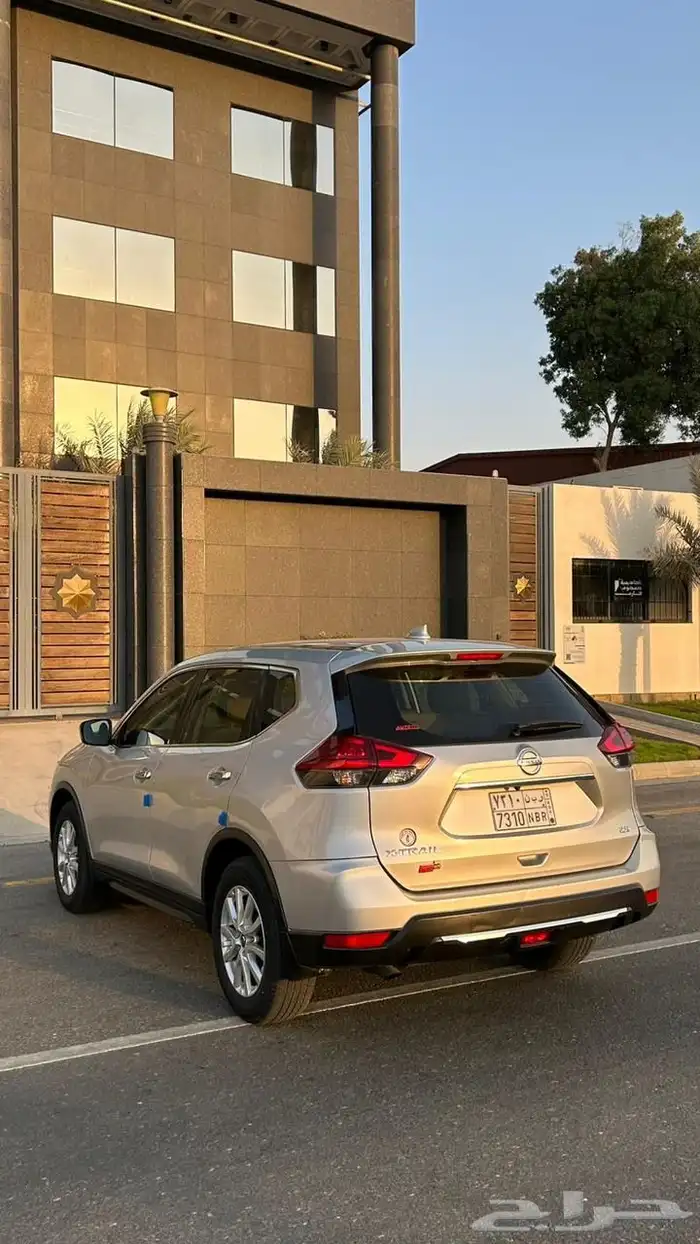 نيسان اكستريل( مخزن)2022 4