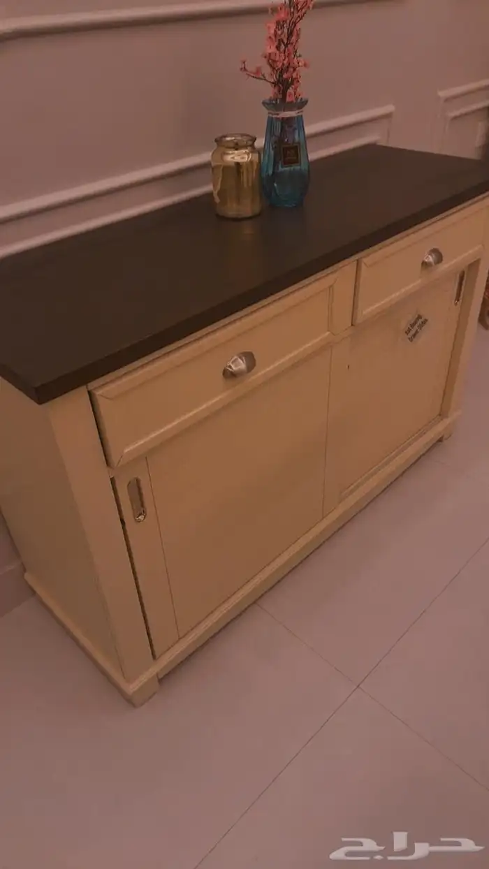 طاولة طعام 0