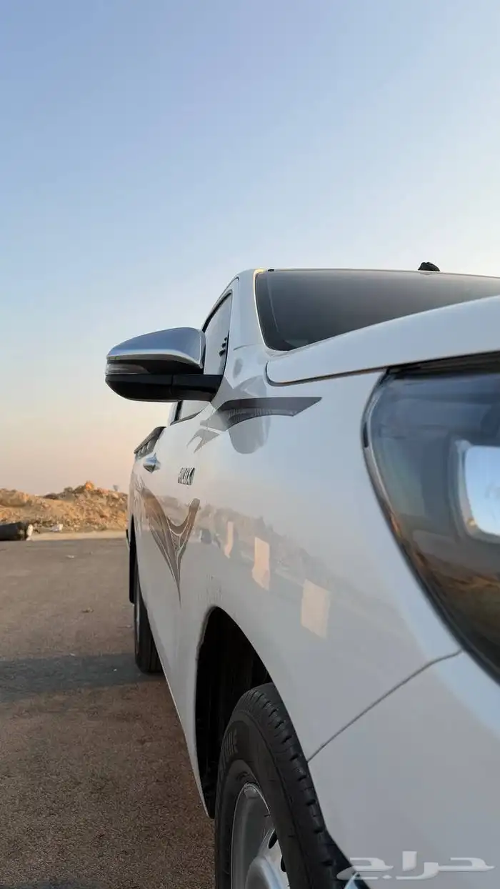 هايلوكس 2025 5