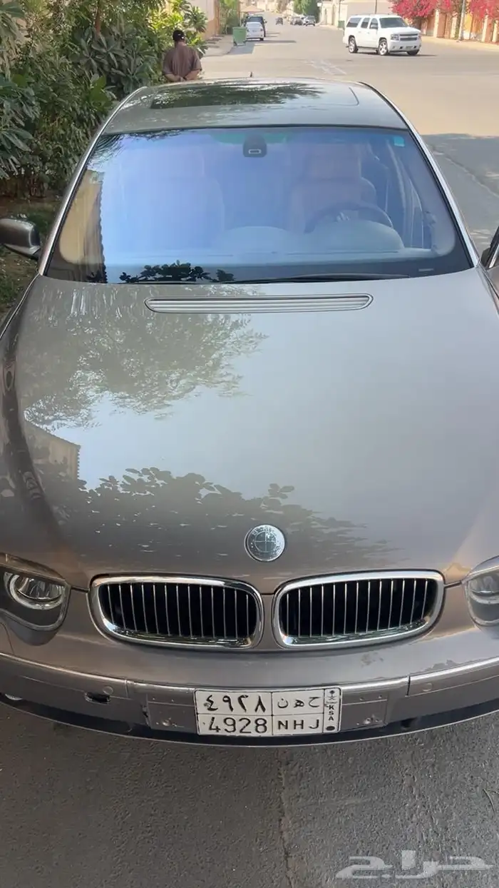 سيارة BMW 735 Li 1