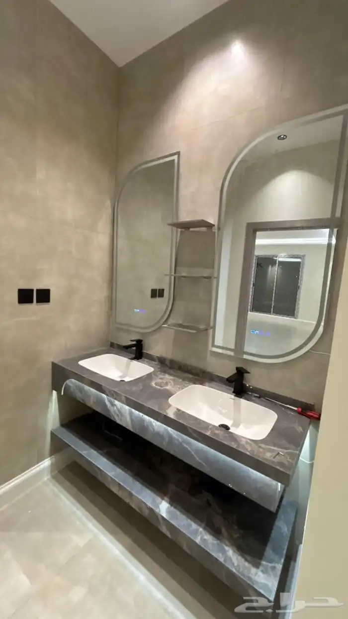 داخل حدود الحرم مخطط ولي العهدرقم واحد 9