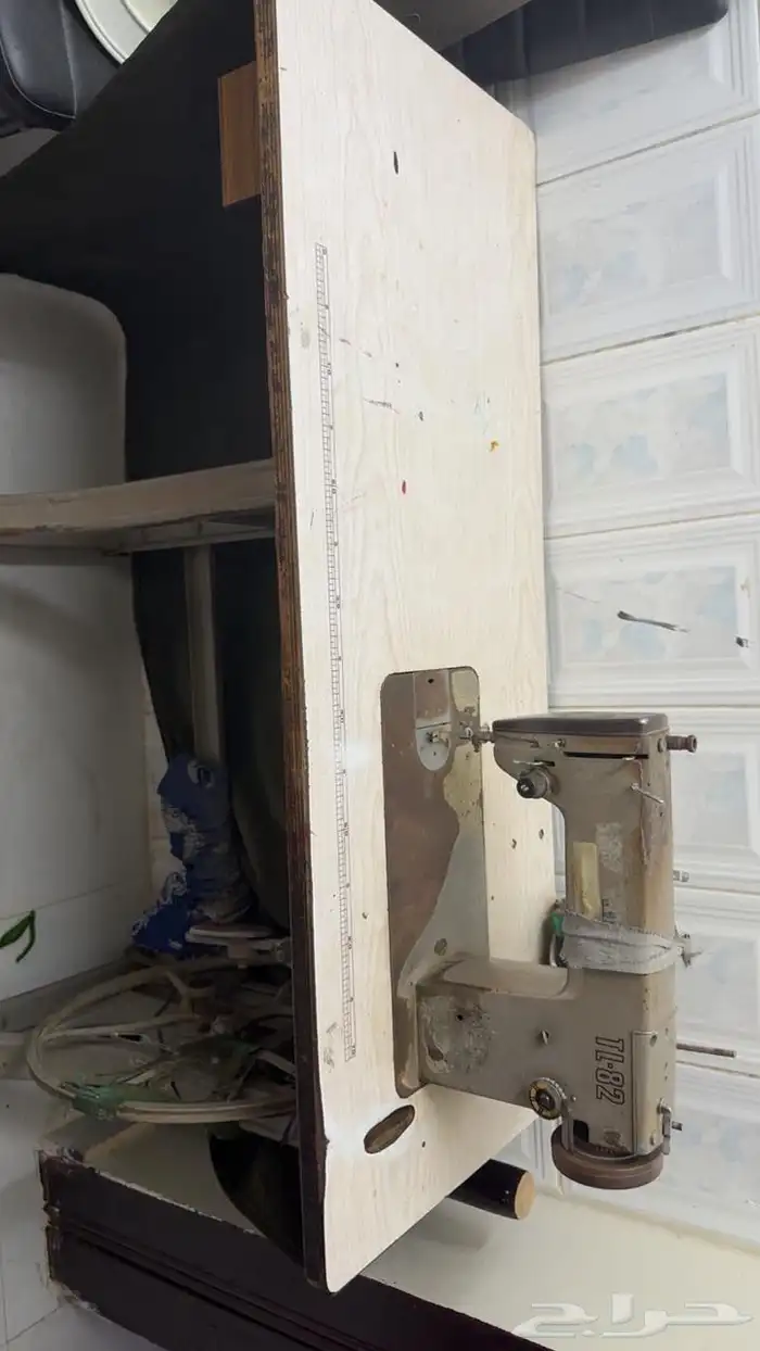 مكينة خياطة 0