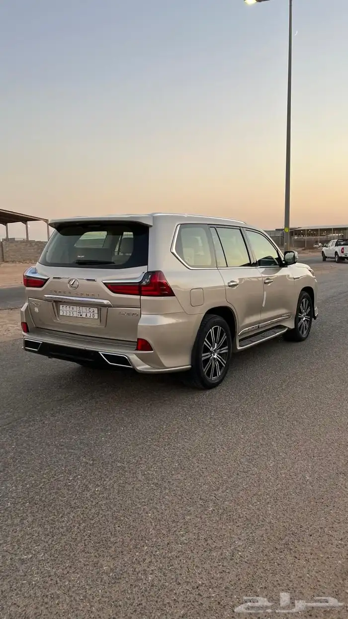 لكزس 2017 LX570 dd فل كامل معرض الشومر 27