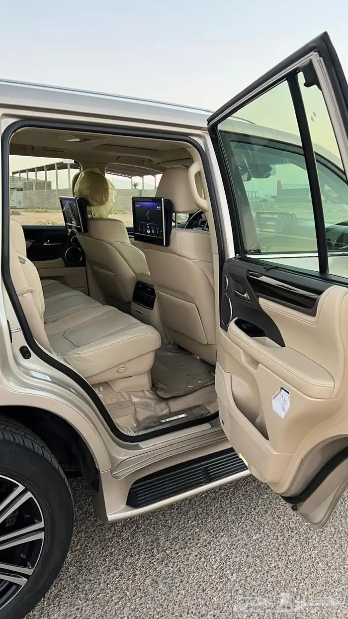لكزس 2017 LX570 dd فل كامل معرض الشومر 15
