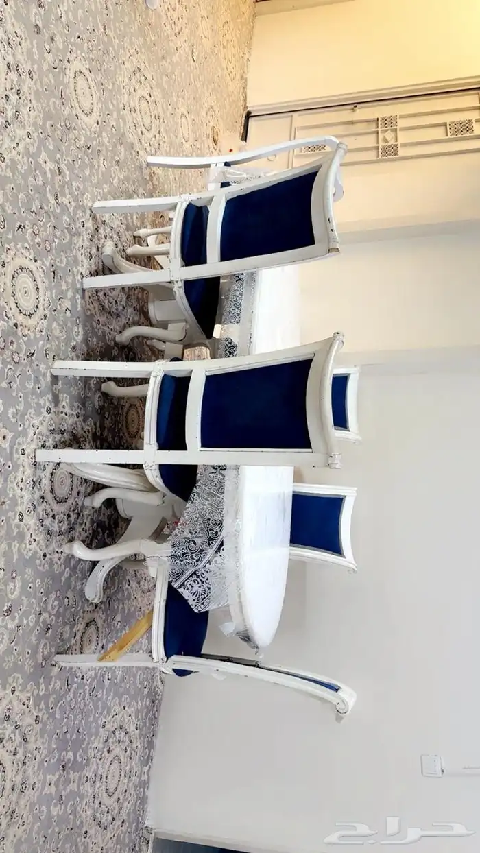 طاولة طعام مستخدمه 2