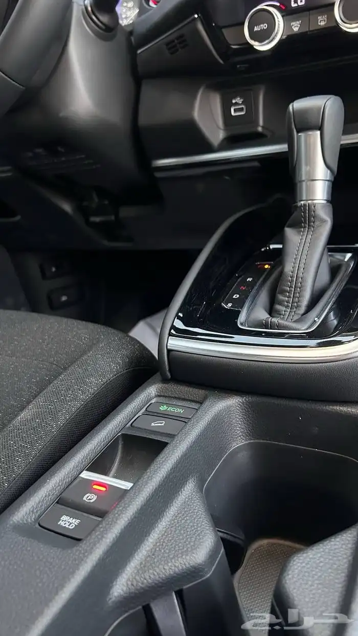 هوندا اتش ار في LX 2024 لدى شركة عبدالمجيد الخضر 12