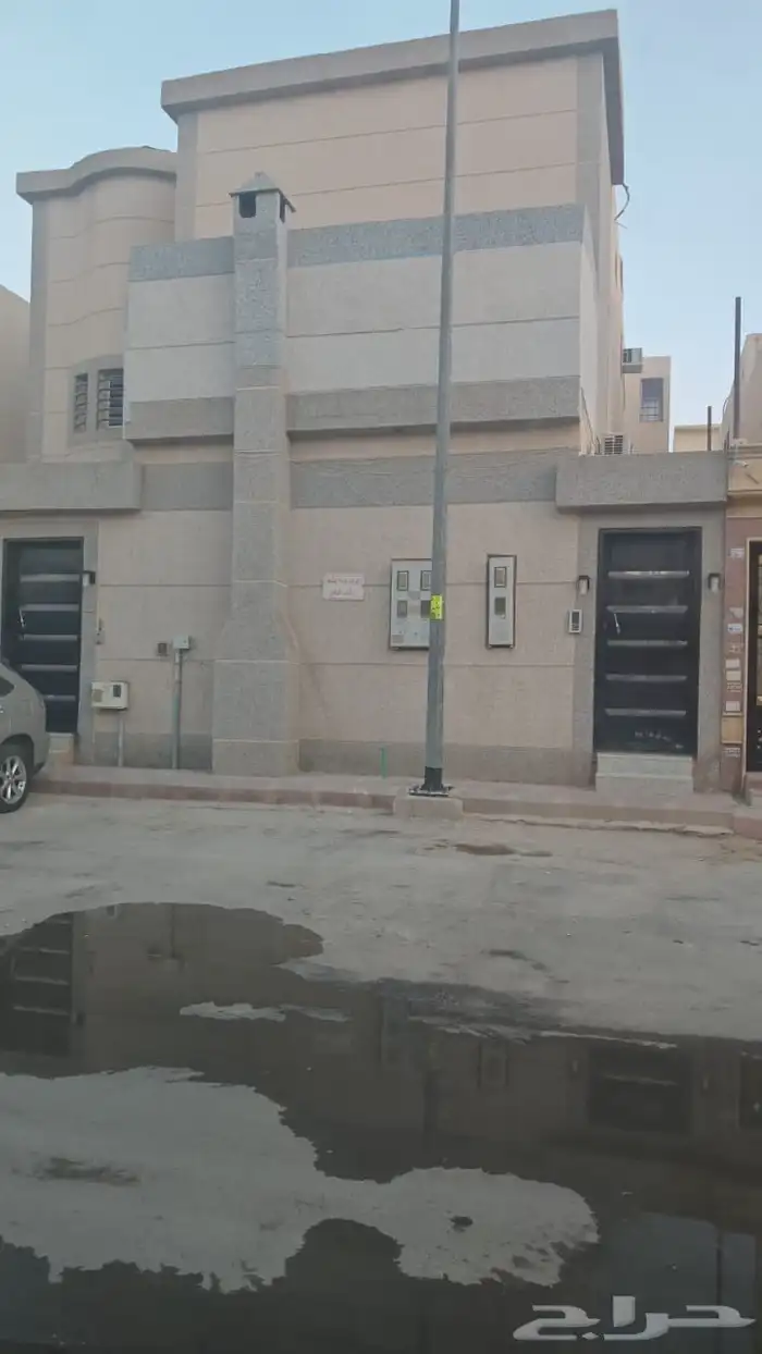 فيلا للايجار درج داخلي حي النهضه 0