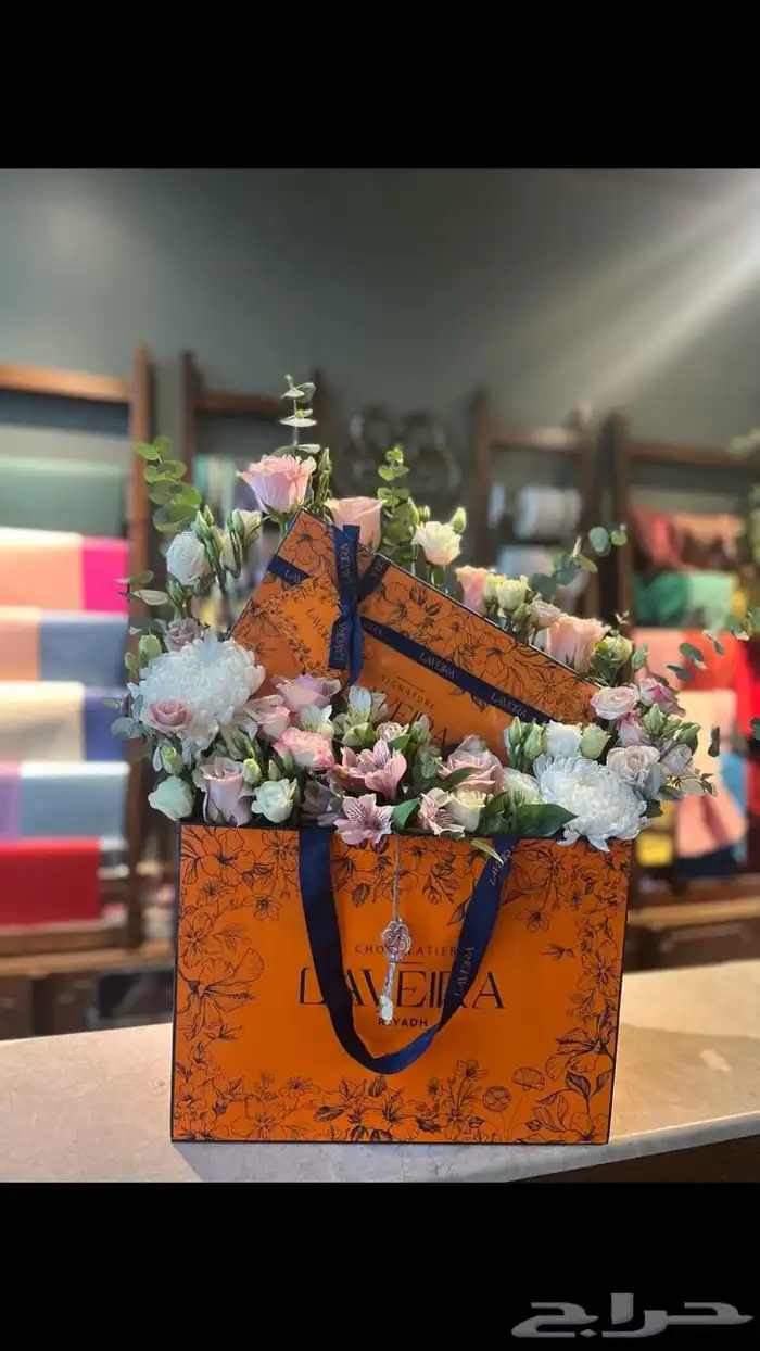 الوردة الذهبية ( ورد . كيك .شوكلاته ) خصم 30 18