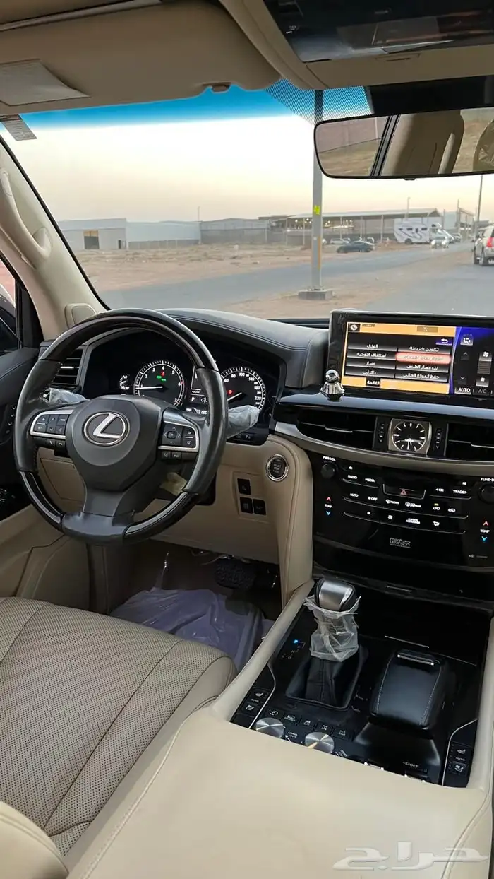 لكزس 2017 LX570 dd فل كامل معرض الشومر 14