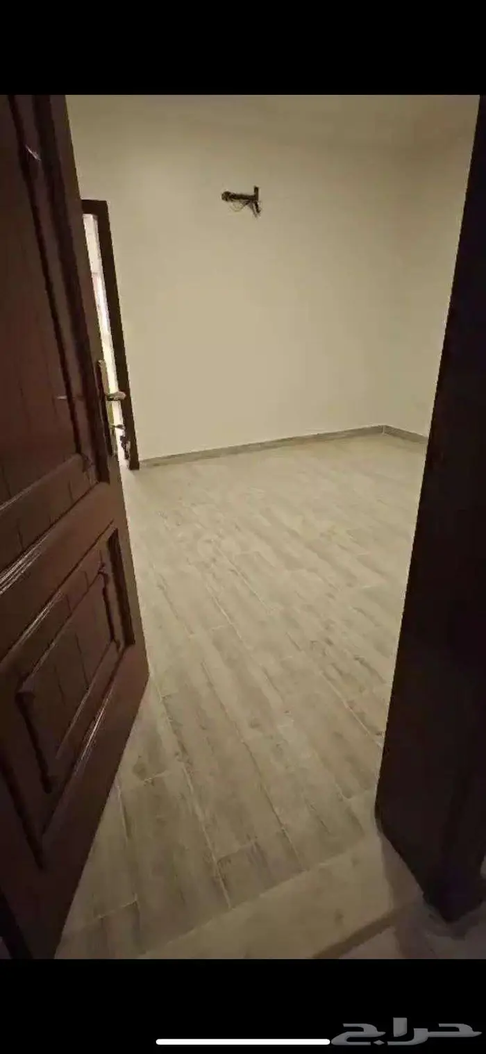 عمارة سكنية استثمارية للبيع بحي البوادي 0