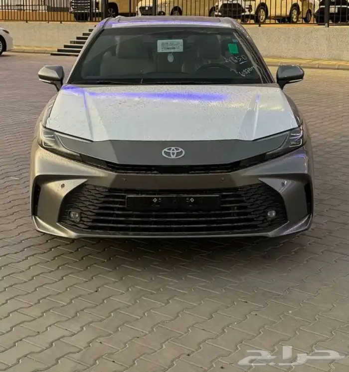 للبيع كامري 2025 تيتانيوم Le نص فل ( اصفار ) 0