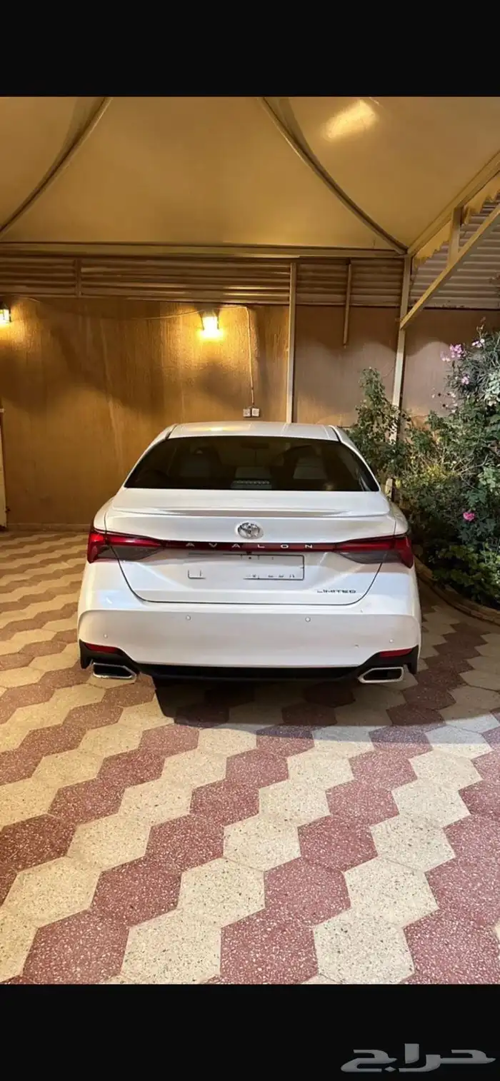 تايوتا افالون موديل 2022 5