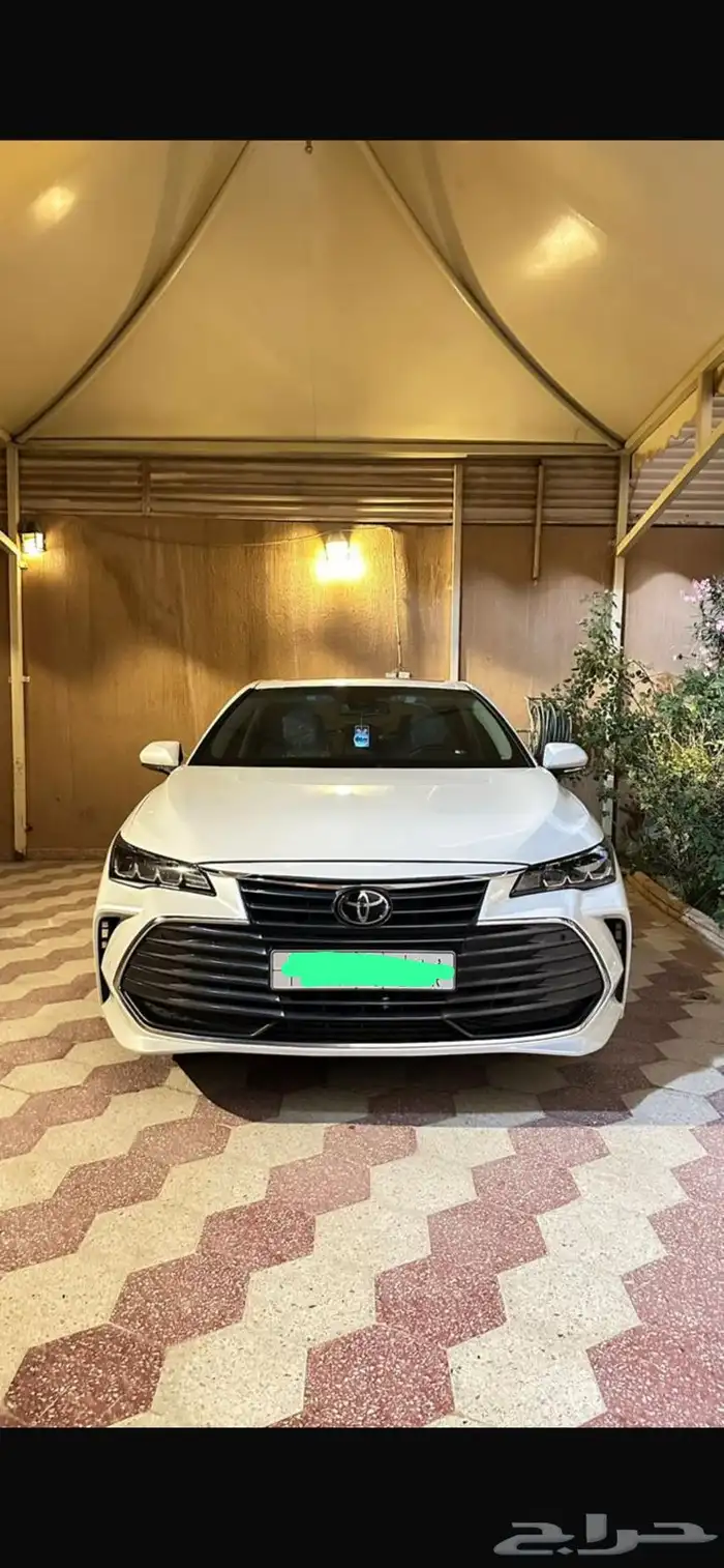 تايوتا افالون موديل 2022 4