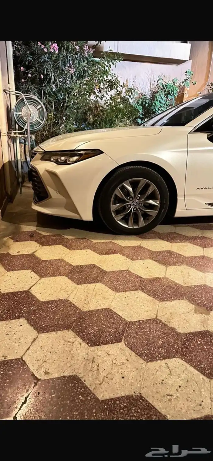 تايوتا افالون موديل 2022 3