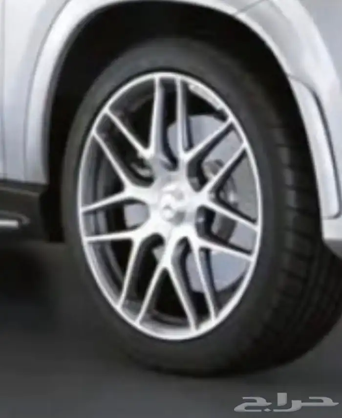 مطلوب جنوط مرسيدس 53 او 63 فضيه مقاس 22 1