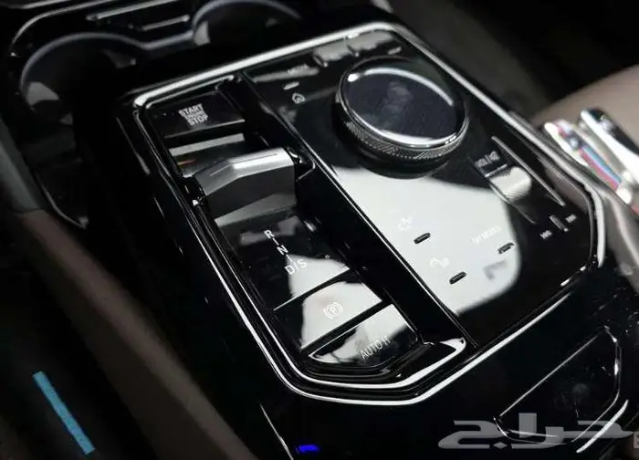 بي ام دابليوا 520iM 2024 معرض الميموني 13